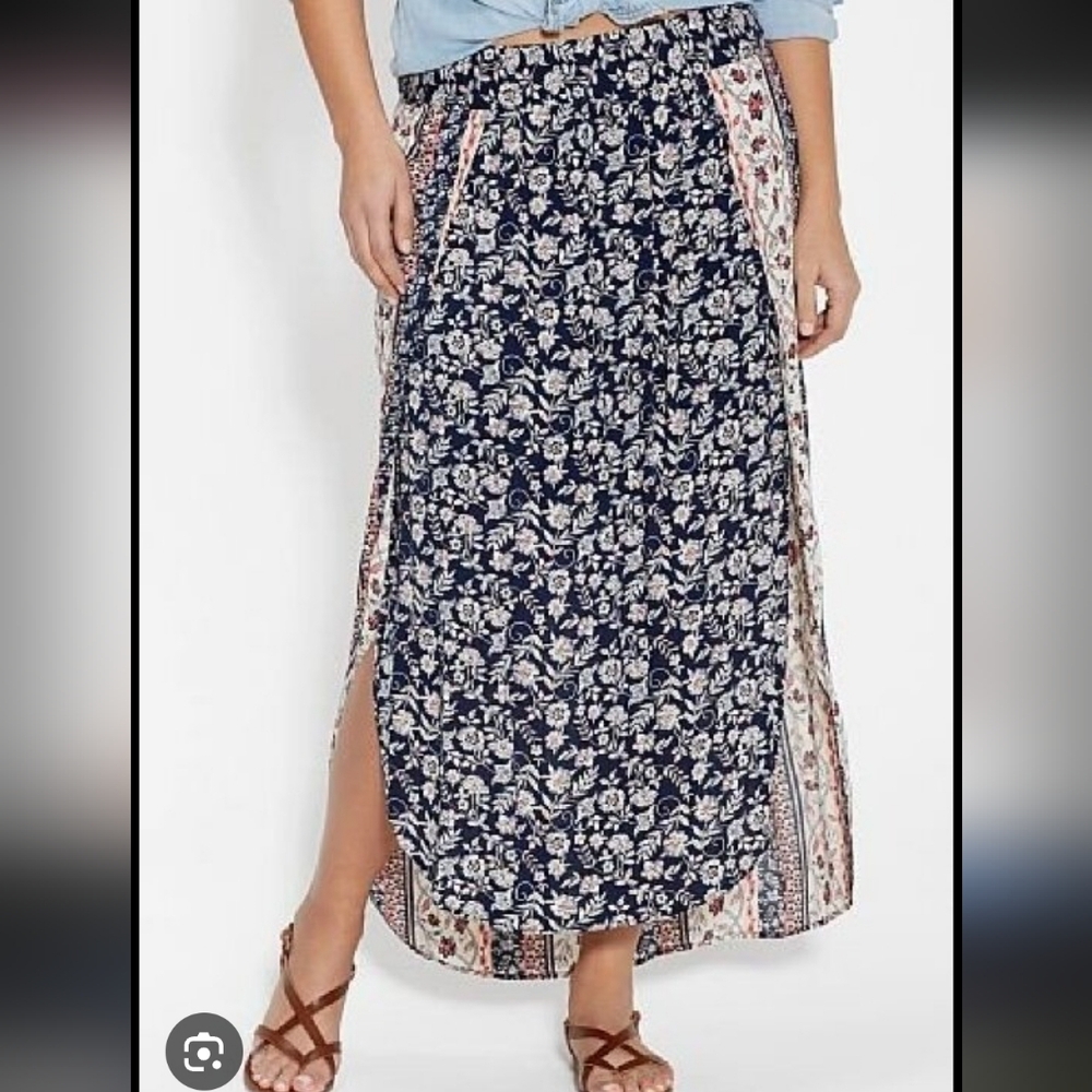 Maurices Navy Cream Floral High Low Tulip Hem Maxi Skirt Size XL